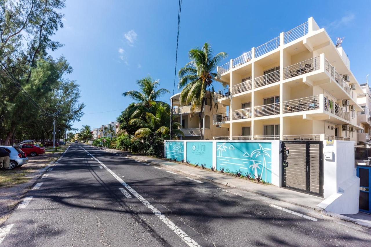 C-View Apartments Flic en Flac Экстерьер фото