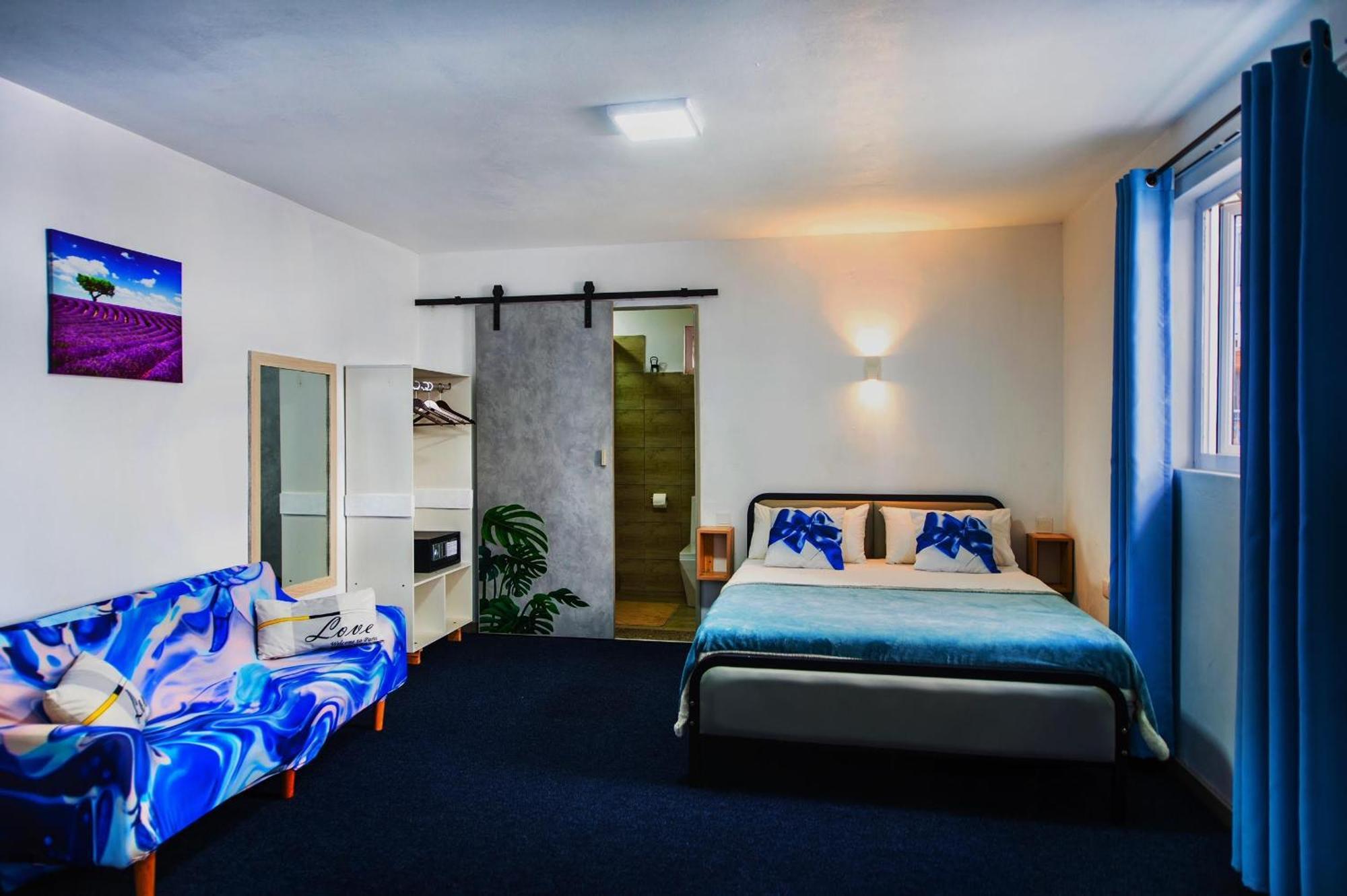 C-View Apartments Flic en Flac Экстерьер фото